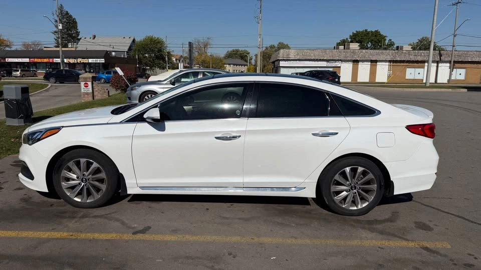 2015 Hyundai Sonata - photo 3