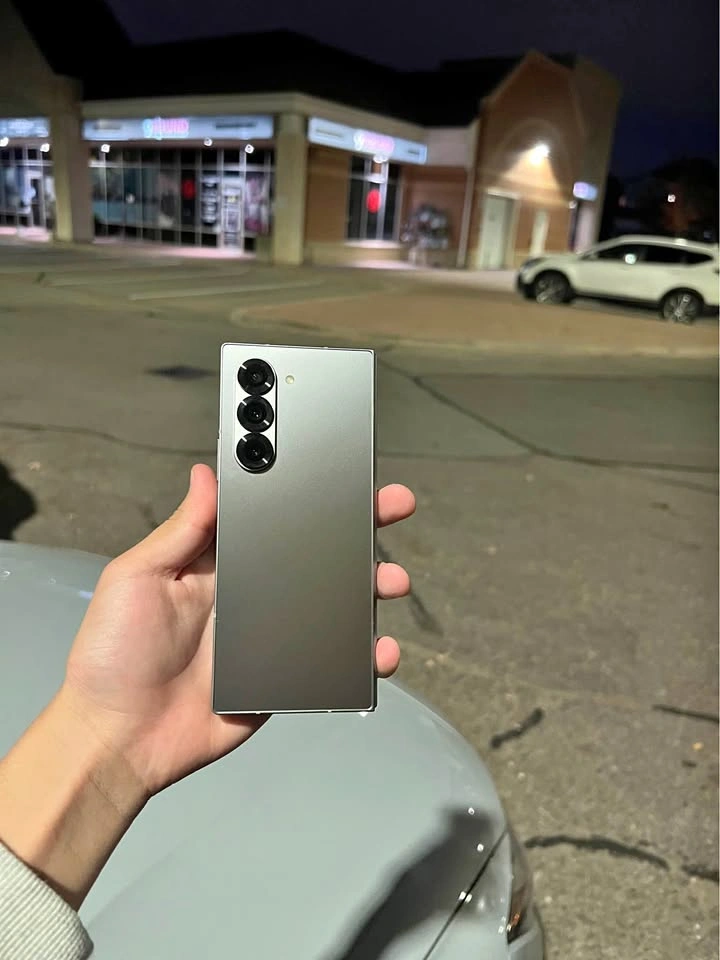 Samsung Galaxy Z Fold 6