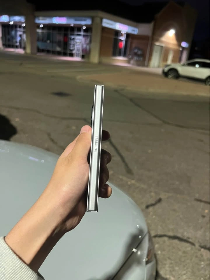 Samsung Galaxy Z Fold 6 - photo 3