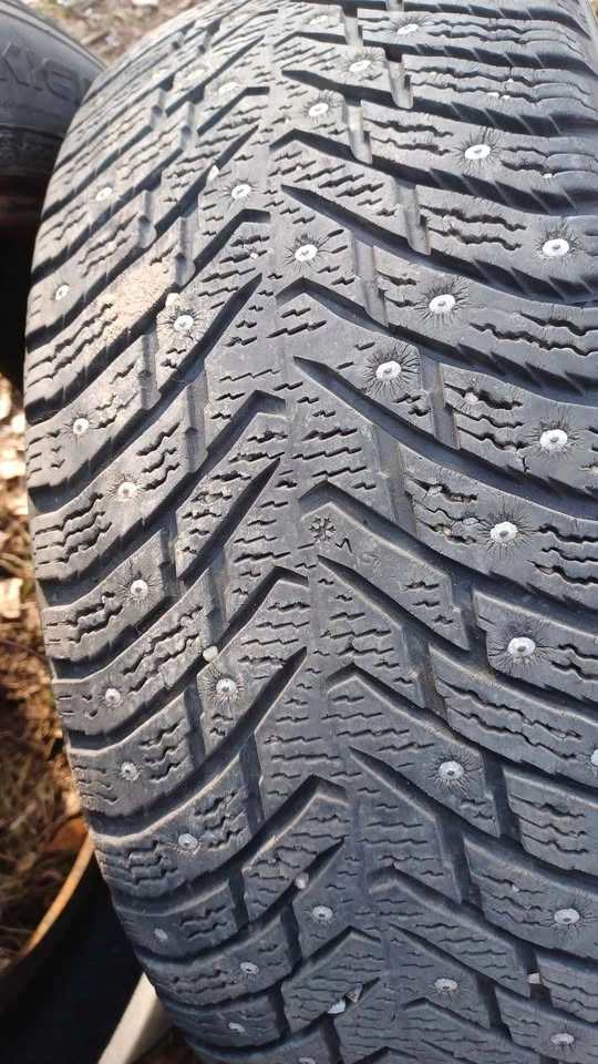 4 STUDDED 225/55/R17 NOKIAN TIRES $120 Total - photo 2