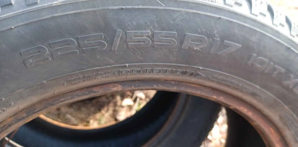 4 STUDDED 225/55/R17 NOKIAN TIRES $120 Total - photo 3