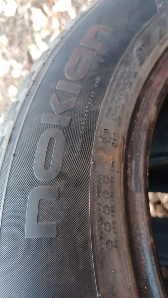4 STUDDED 225/55/R17 NOKIAN TIRES $120 Total - photo 5