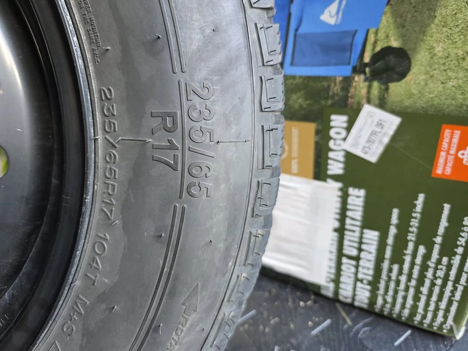 Set of 4 Winter Tires on Rims - 235/65R17 (Uniroyal Tiger Paw) - photo 2