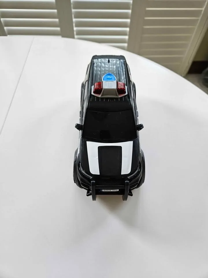 Dickie Toys Ford Police Interceptor Toy Car image indicator(2)