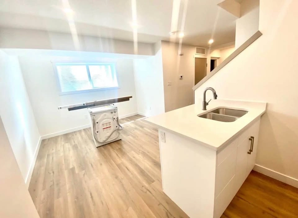1 Bed 1 Bath - House - photo 3