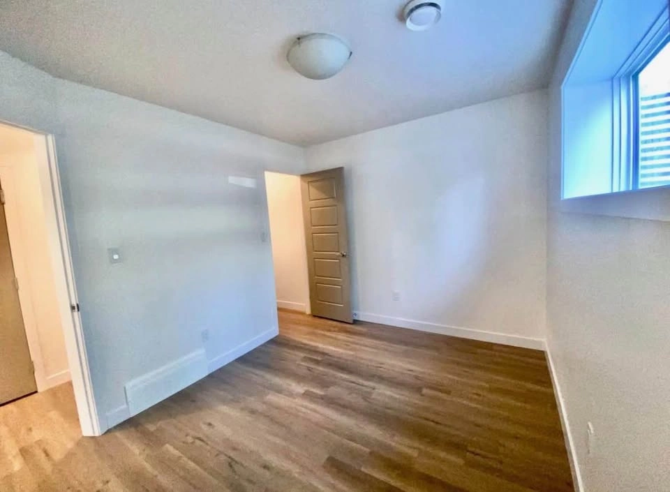 1 Bed 1 Bath - House - photo 5