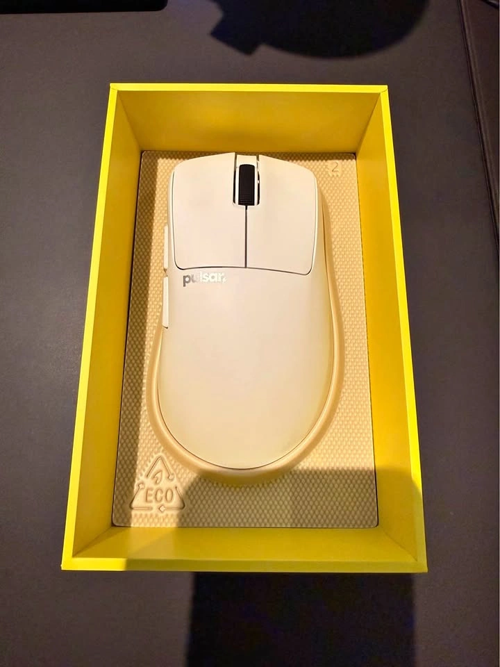 Pulsar Xlite CrazyLight Medium Gaming Mouse