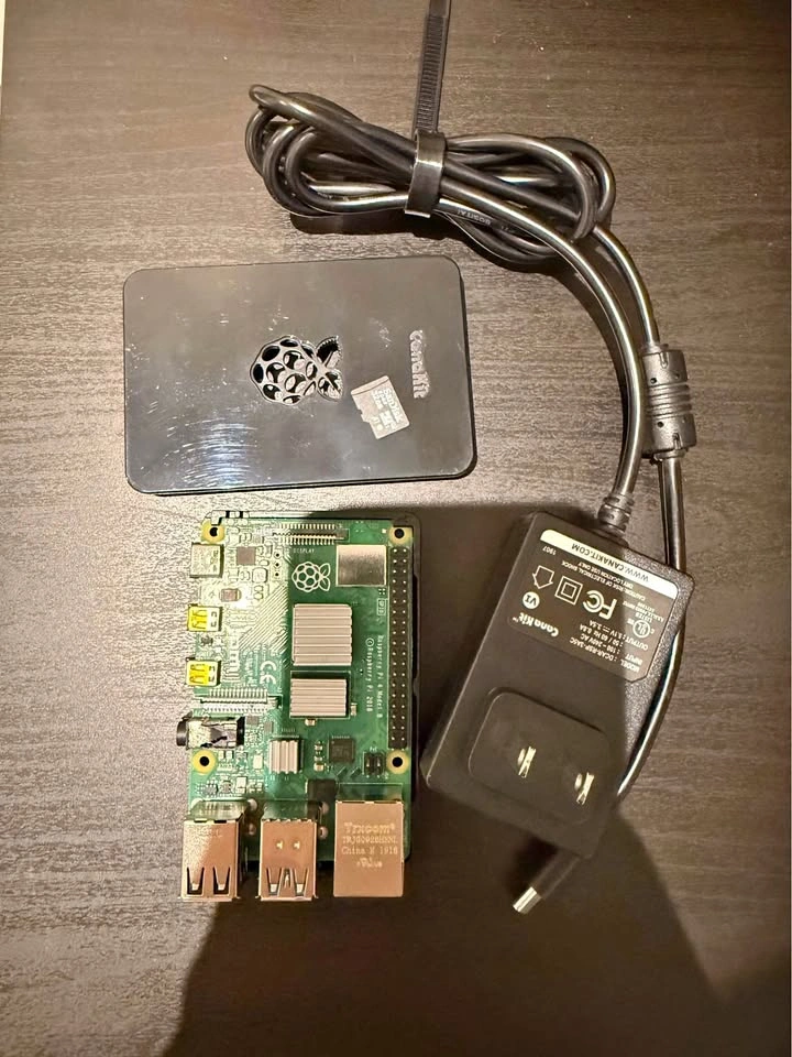 Raspberry Pi 4 Model B 4GB Kit with Accessories