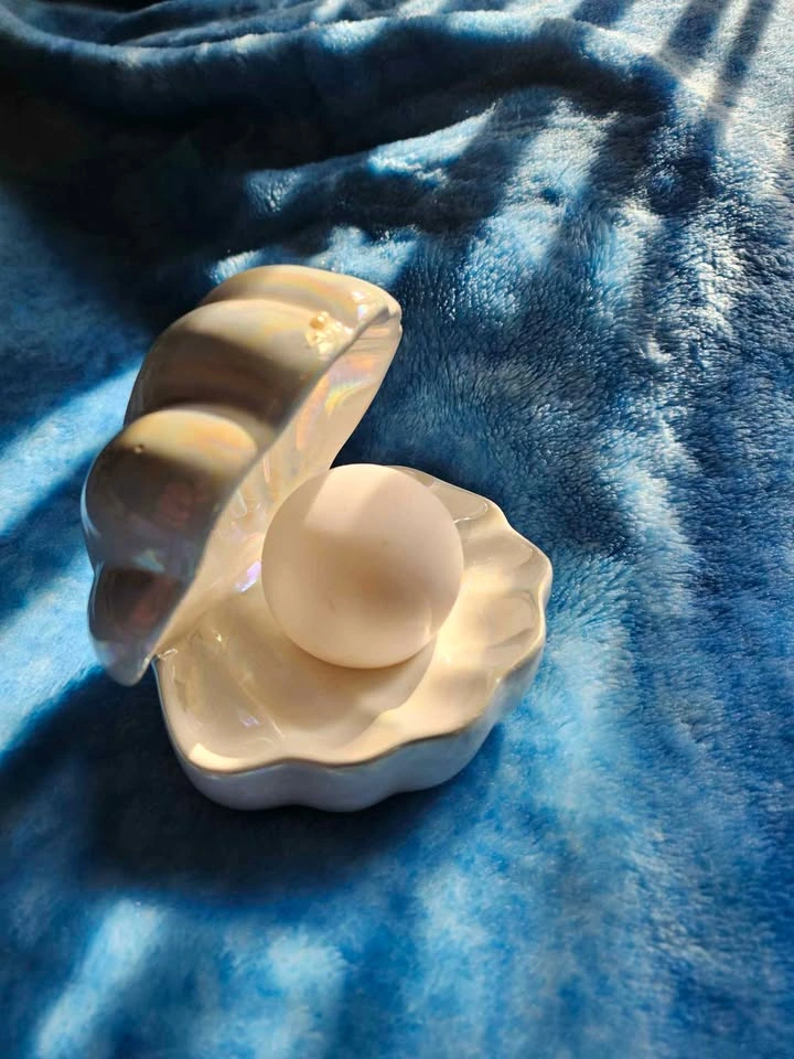 Iridescent Ceramic Shell Pearl Lamp - photo 2