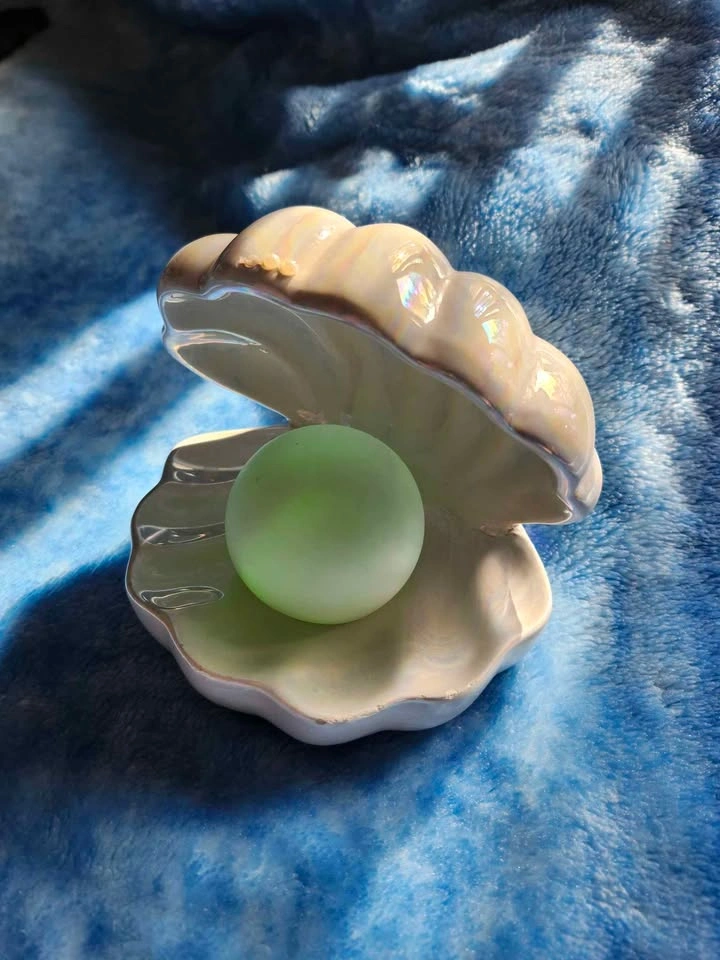 Iridescent Ceramic Shell Pearl Lamp - photo 3