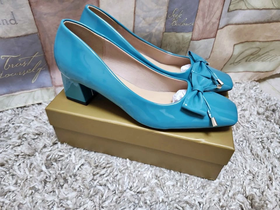 Teal/ Lake Blue Patent Bow Pumps