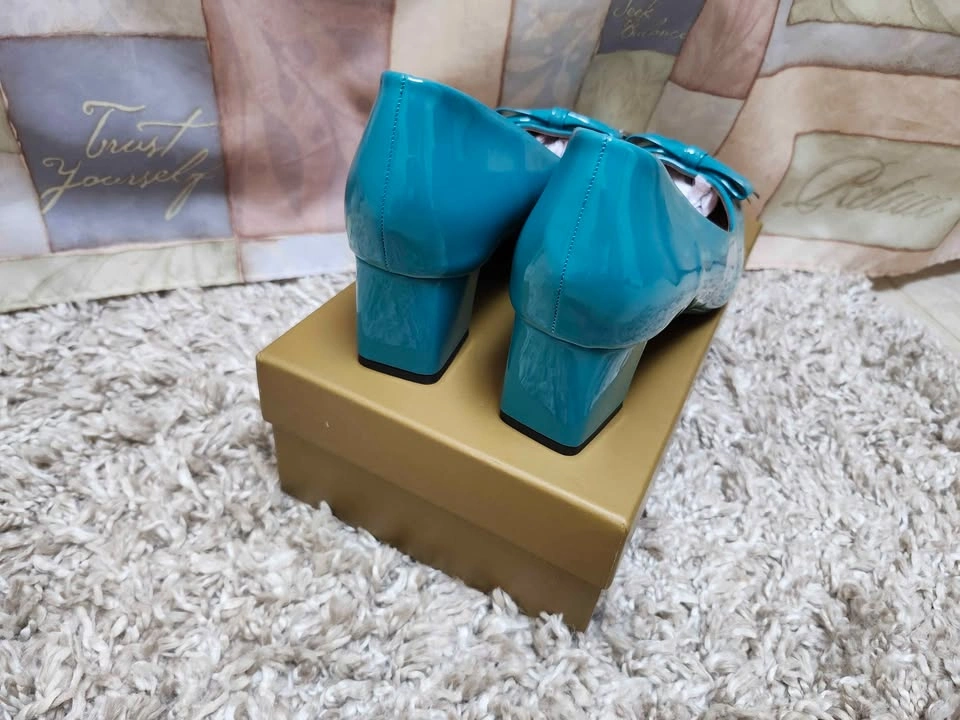 Teal/ Lake Blue Patent Bow Pumps - photo 4