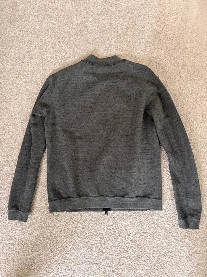 Nike Tech Fleece Bomber Jacket, Heather Grey, Men's Medium - photo 2