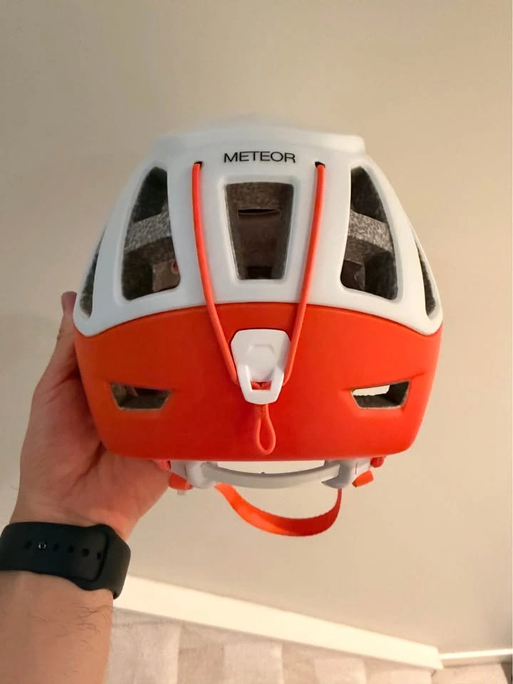 Petzl Meteor Climbing Helmet, White/Orange, Size M/L, Used Once - photo 2