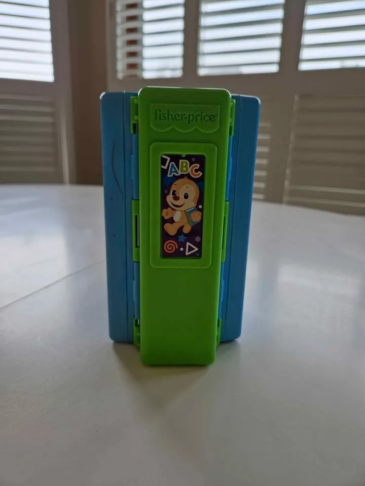 Fisher-Price Laugh & Learn 123 Schoolbook Electronic Toy image indicator(4)