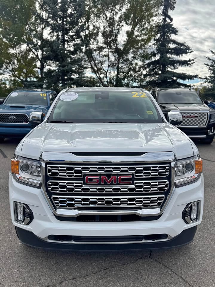 2022 GMC canyon denali