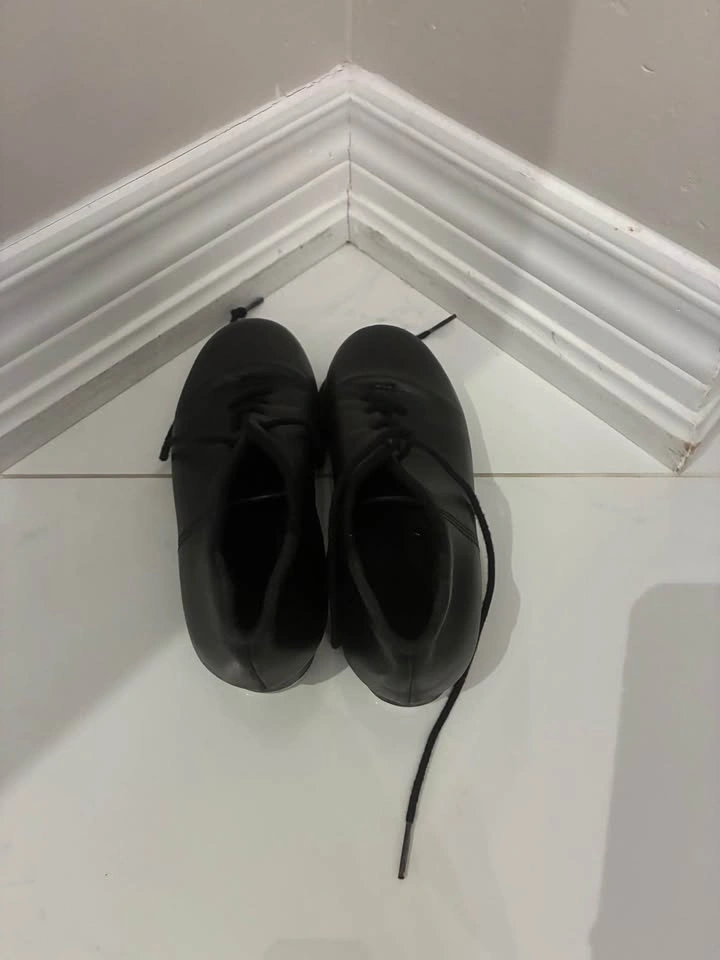 Capezio Tele Tone Tap Shoes, Size 13.5 - photo 2