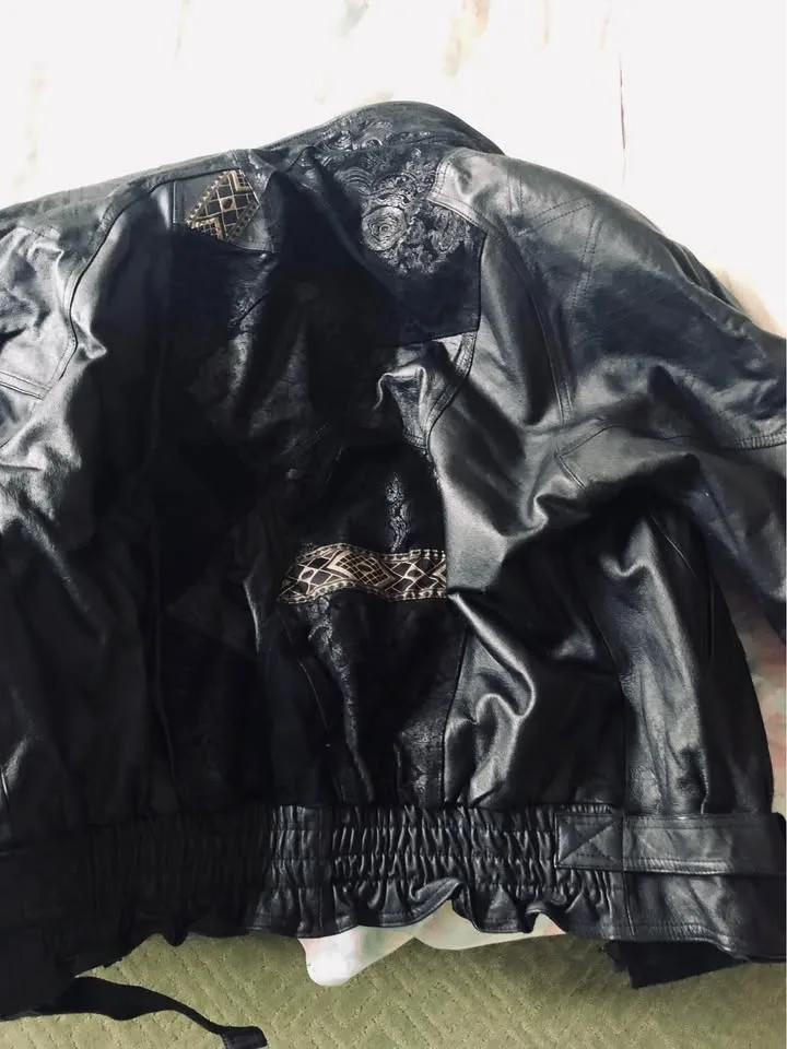 Designer Women’s Leather Jacket image indicator(9)