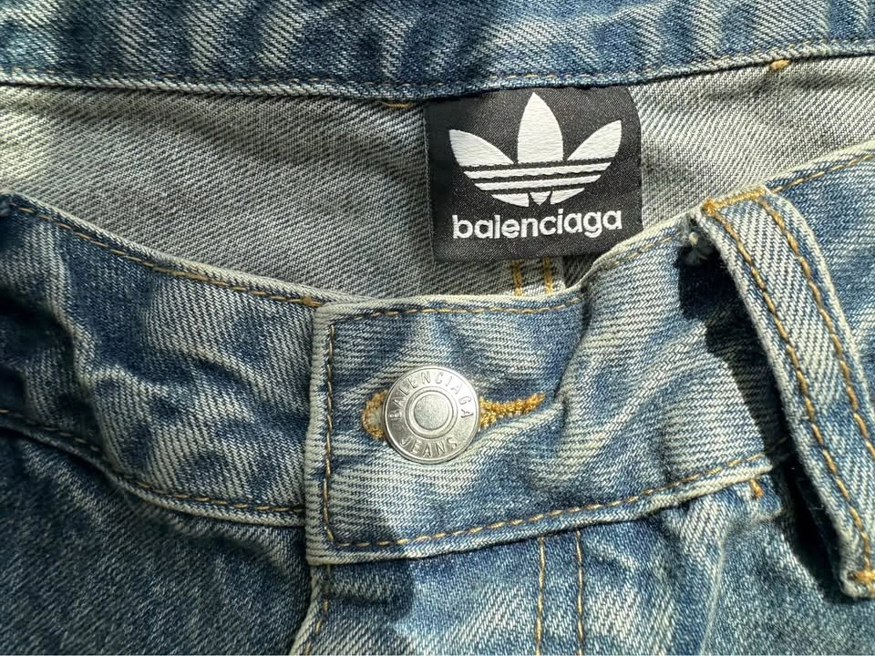 Balenciaga x Adidas Jeans - photo 3