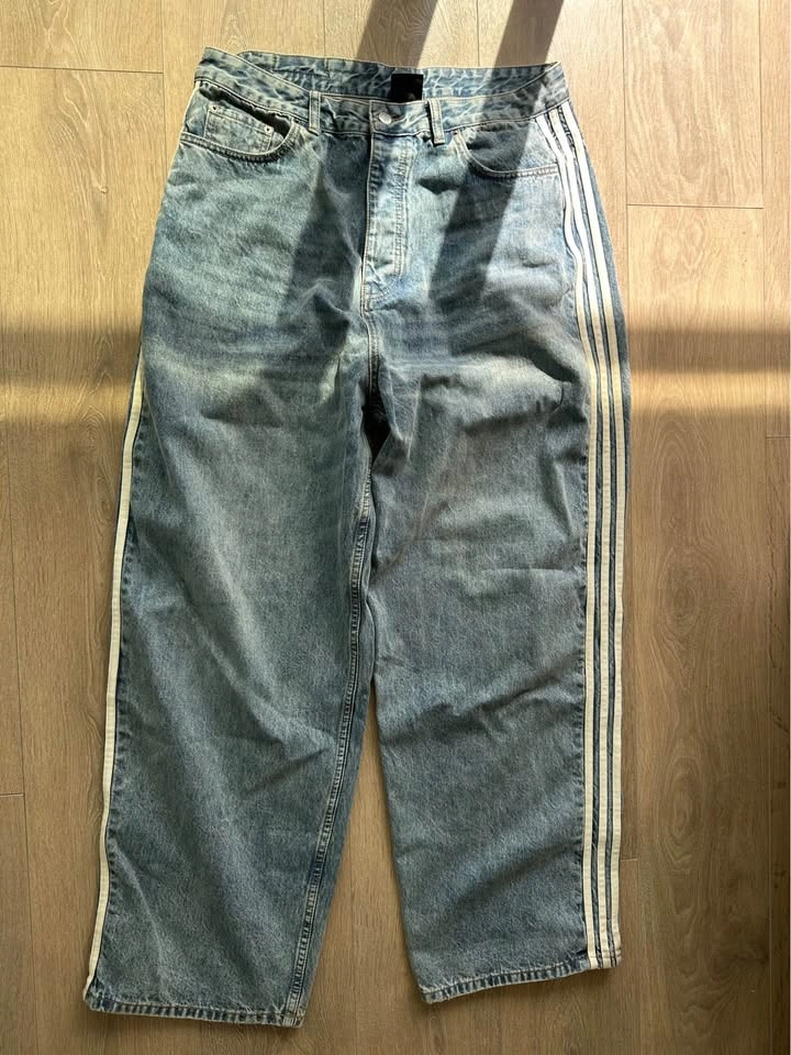 Balenciaga x Adidas Jeans - photo 4