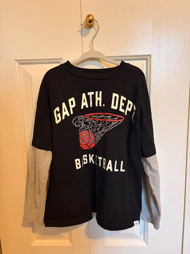 Unworn clothes for 6-7yo boy - photo 2