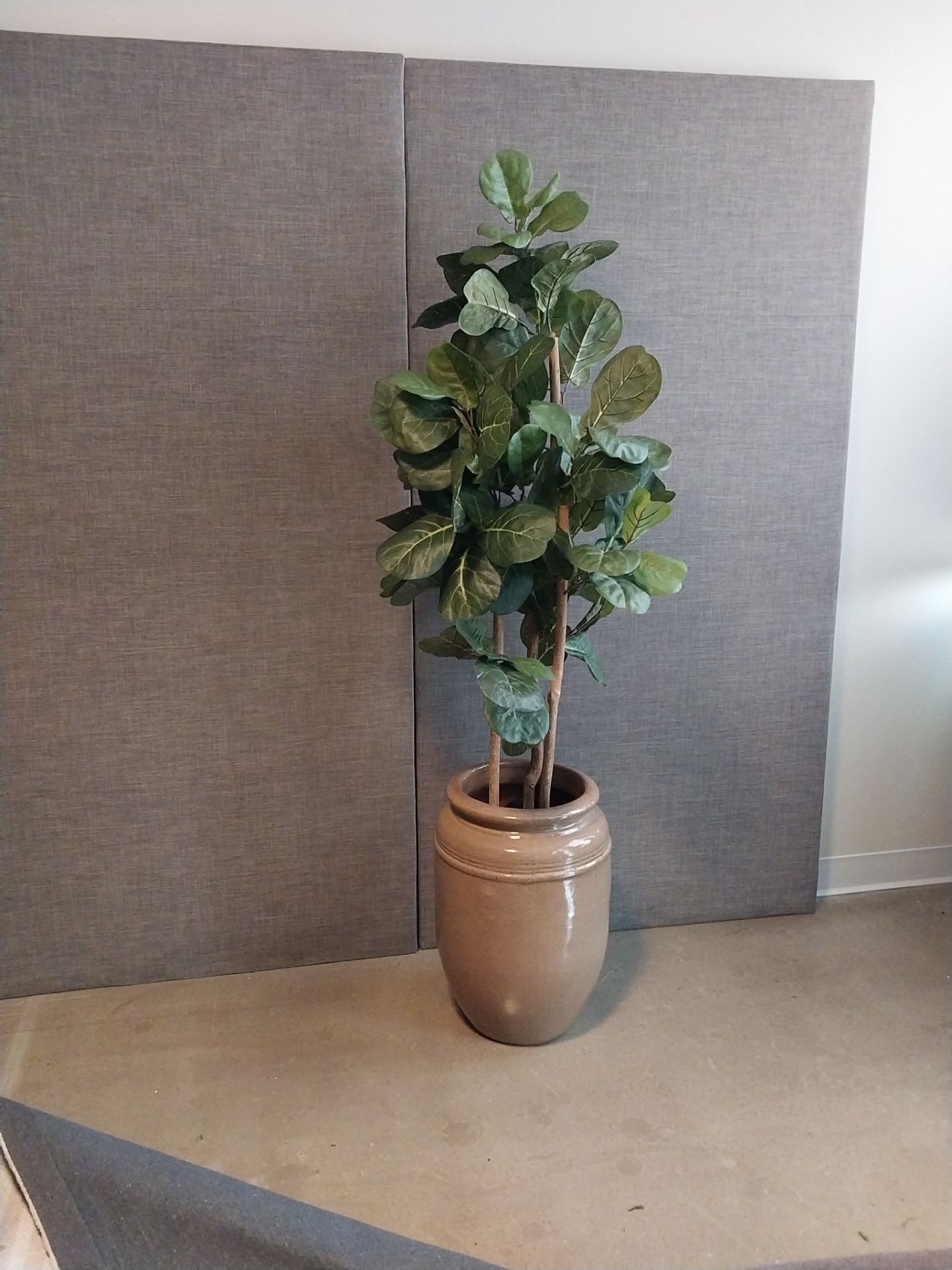 6-Foot Faux Fiddle Leaf Fig Tree + Ceramic Pot – Like New - photo 3