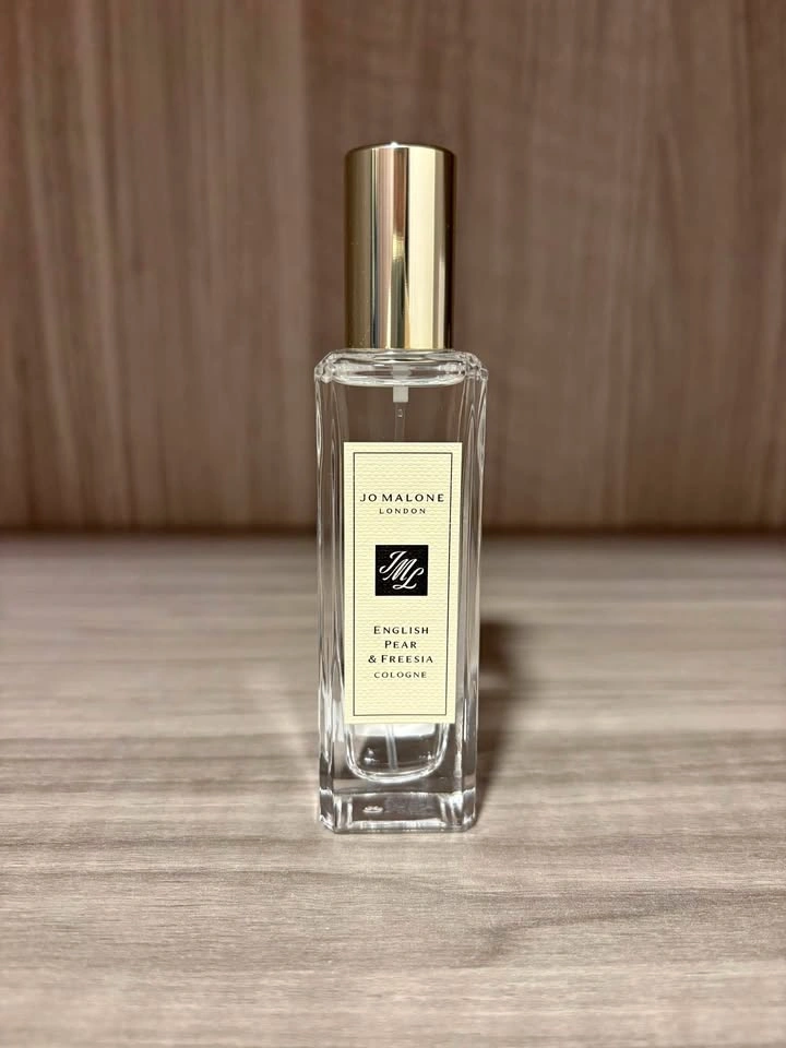 🍐 Jo Malone English Pear & Freesia Cologne – 30ml no box