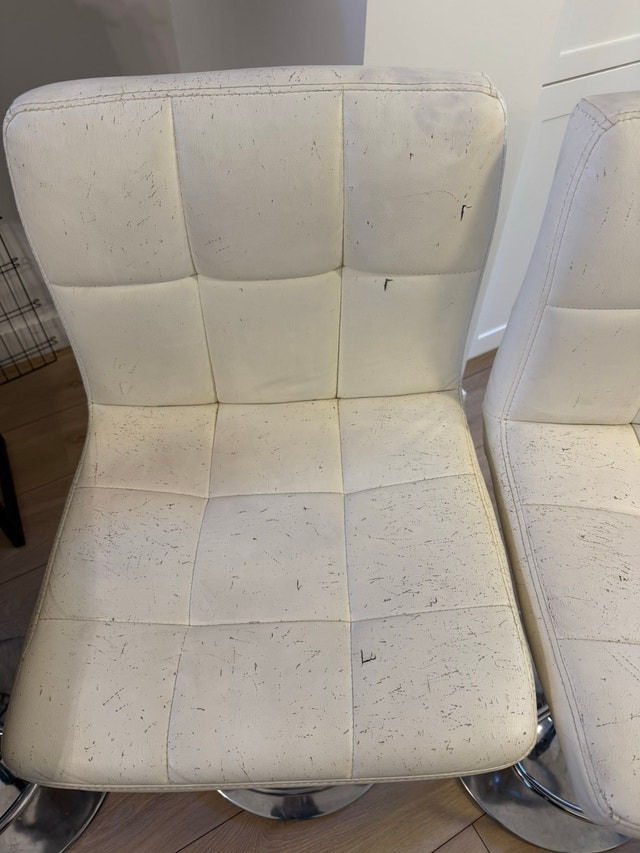 White adjustable bar stools - photo 2