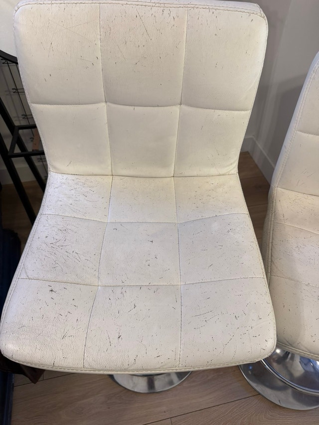 White adjustable bar stools - photo 3