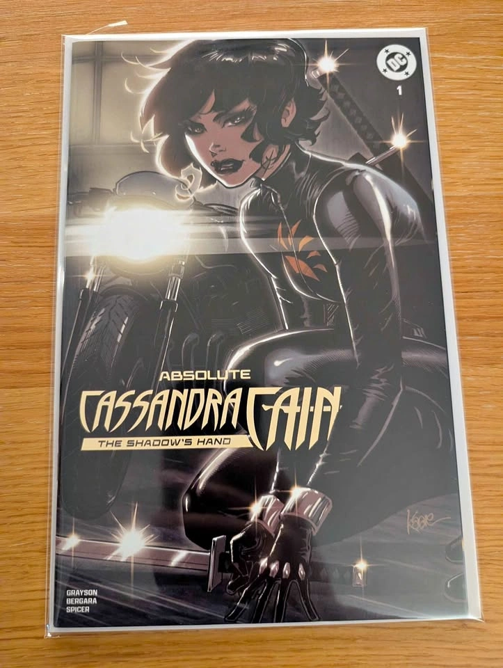 Absolute Cassandra Cain: The Shadow's Hand #1 NYCC exclusive