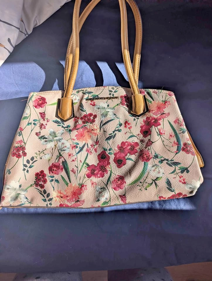 Flower purse