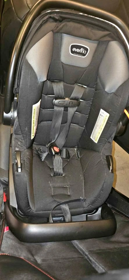 Evenflo LiteMax SafeMax Infant Car Seat