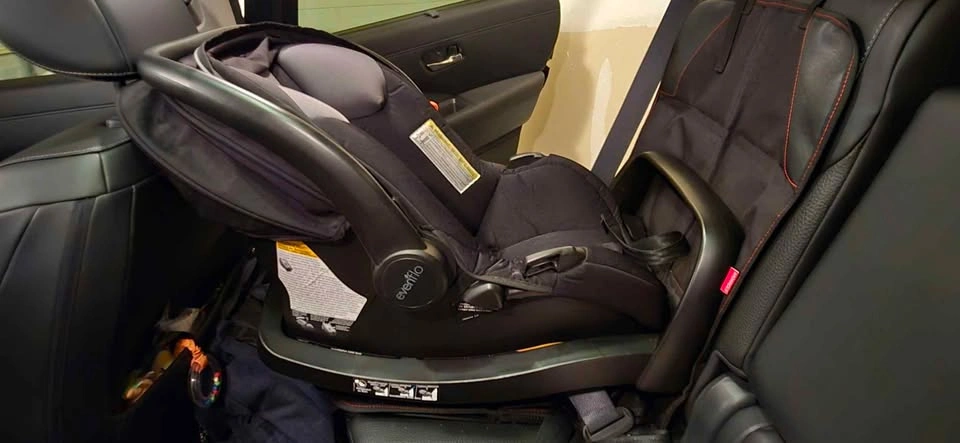 Evenflo LiteMax SafeMax Infant Car Seat - photo 3