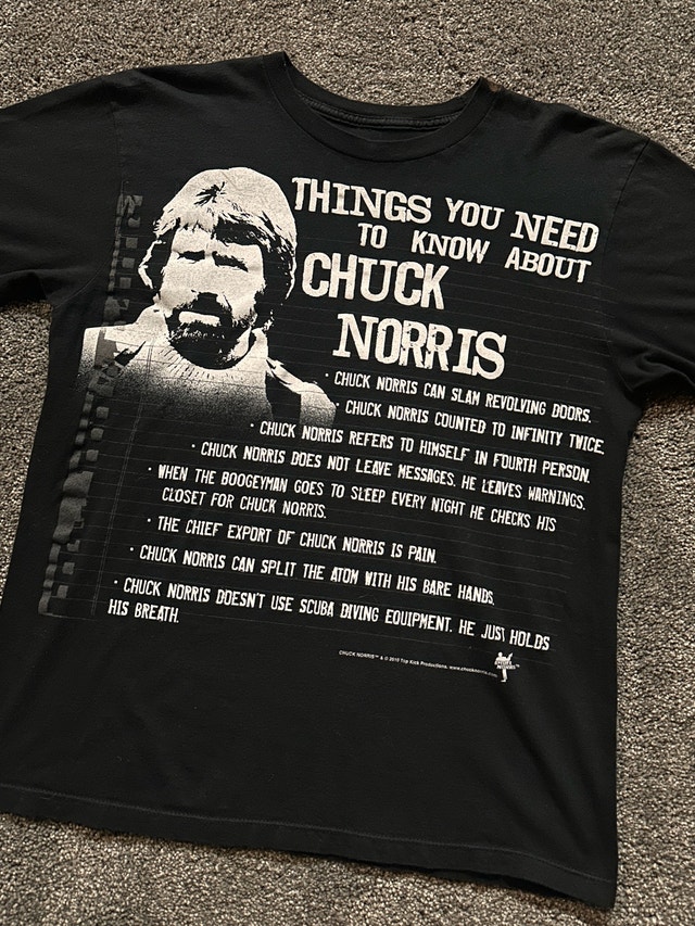 2010 Top Kick Chuck Norris Facts Graphic T-Shirt Size M - photo 2