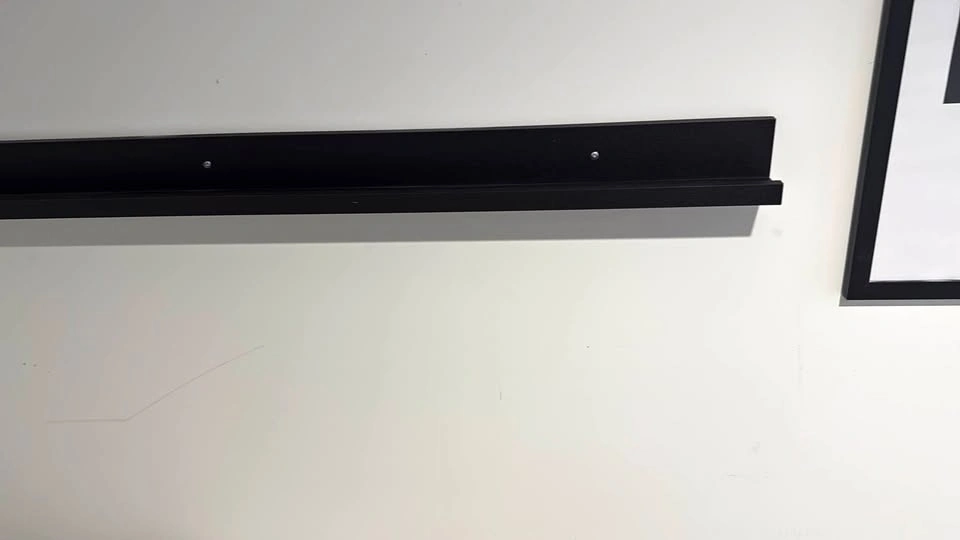 Floating shelf 45ins