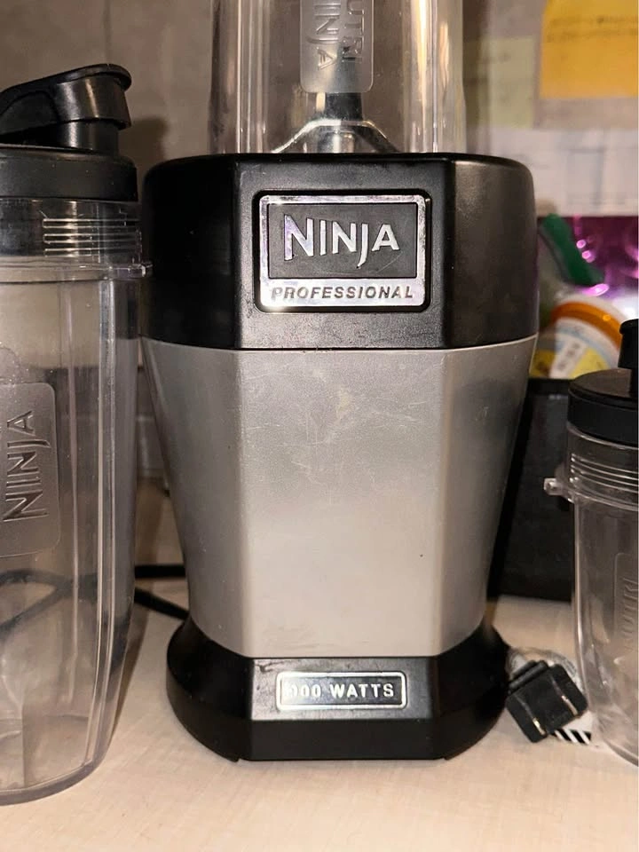 Nutri Ninja Professional 900 Watts Blender - photo 3