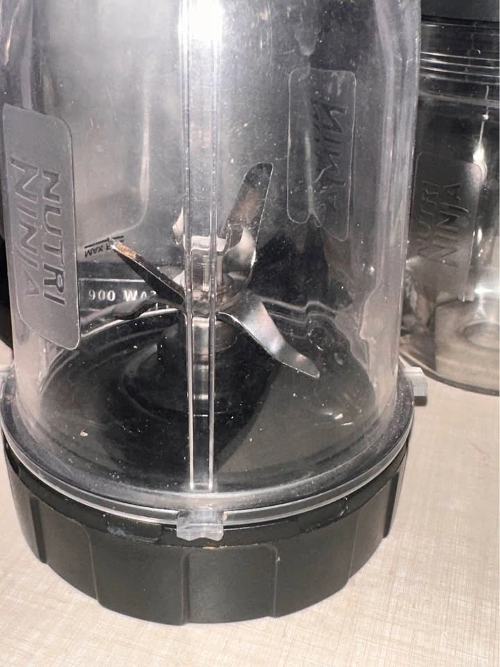Nutri Ninja Professional 900 Watts Blender - photo 5