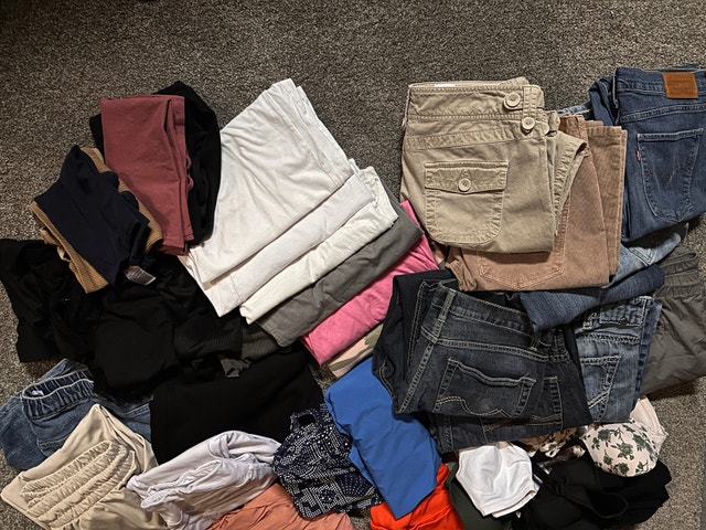 Women’s Clothing Bundle - 38 Items - photo 4