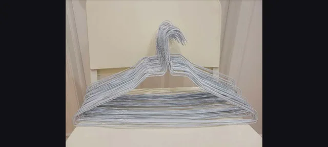 Metal wire clothes hangers $1 for 5 (25 available) thumbnail
