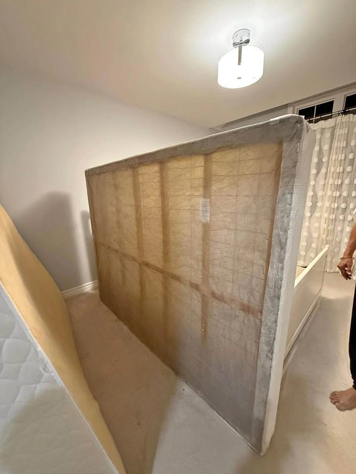 Simmons Queen Size Box Spring – Good Condition