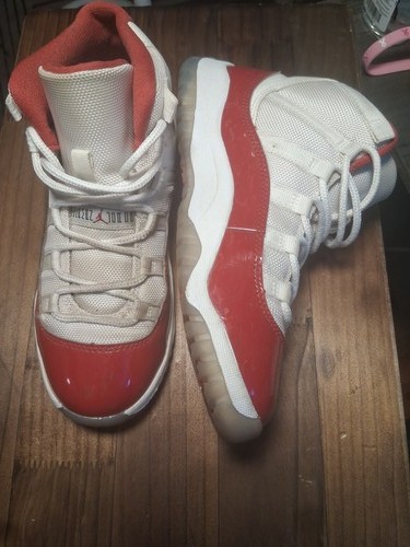 Nike Air Jordans 11 Retro Low "Cherry" 3Y