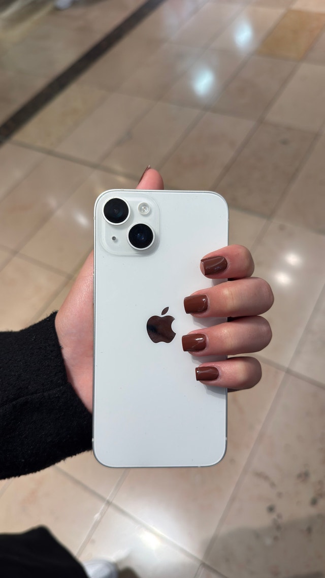 Apple iPhone 14 128GB – Starlight (White) | Excellent Condition