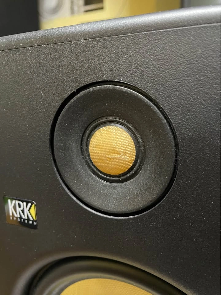 KRK Rokit 7 Gen 4 studio monitors - photo 3