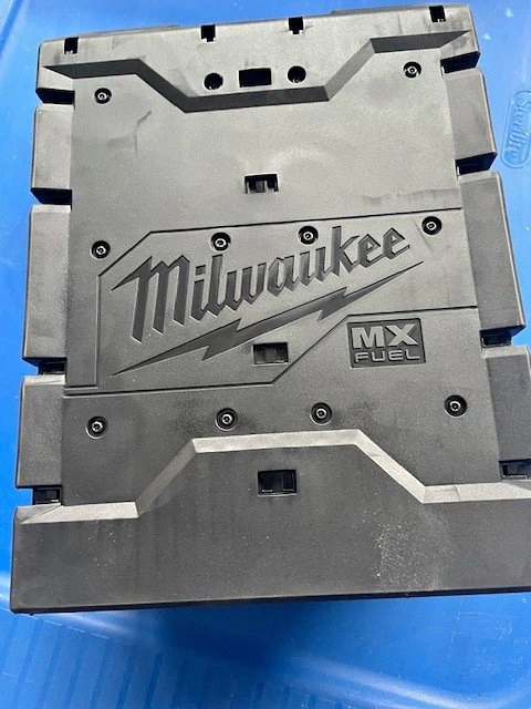 Milwaukee Tool MX FUEL XC406 Battery Brand New in Box