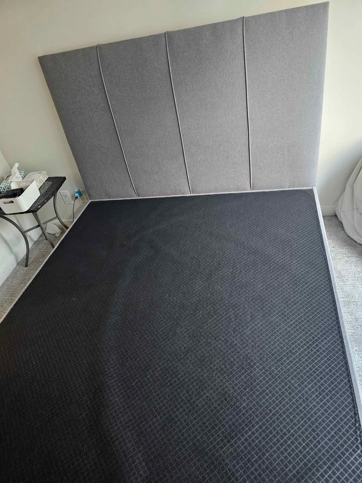 Solid bed frame with grey upholstered headboard - photo 3