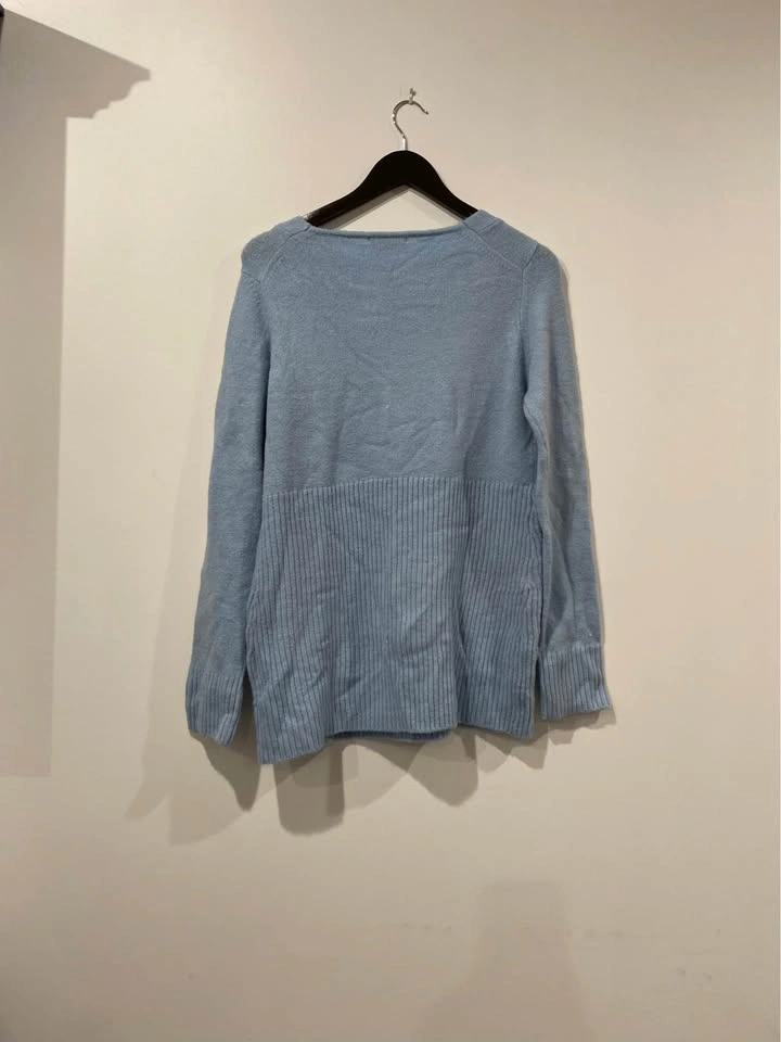 Thyme Maternity Sweater brand new size medium - photo 2