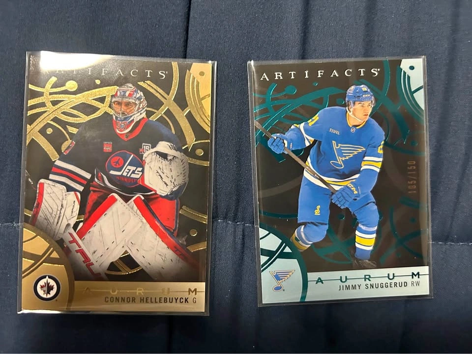 Upper Deck Artifacts Aurum Connor Hellebuyck & Jimmy Snuggerud