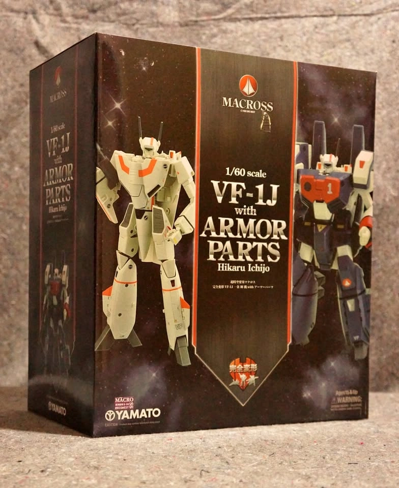 Yamato Macross/ Robotech VF-1J with Armor Parts