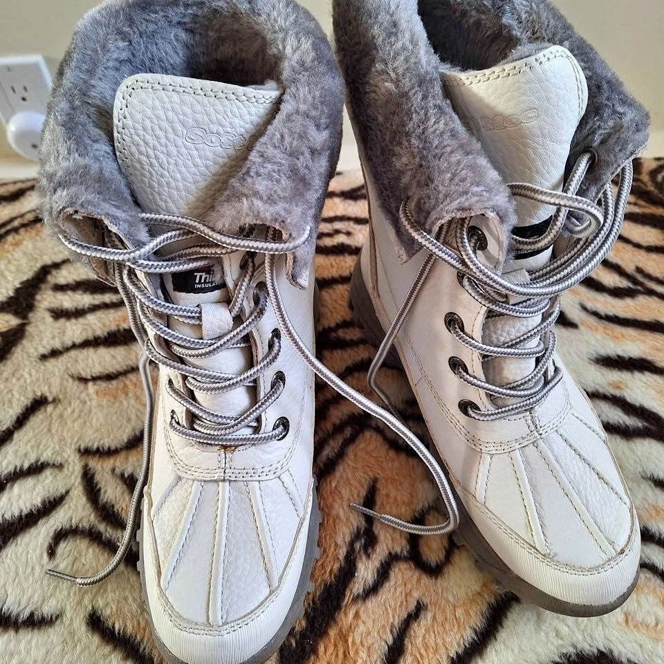 SoftMoc Shakira 2 Ice Winter Boots Size 7