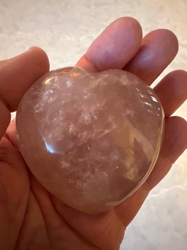Rose quartz crystal heart - photo 4